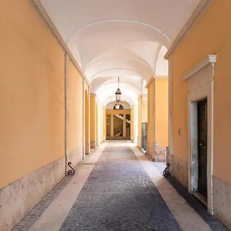 Penthouse In Piazza Venezia With Terrace * Rome